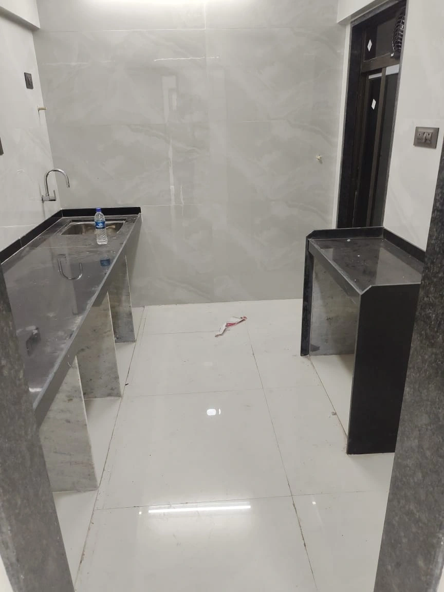 2 BHK Flat for Sale in Vaishno Heights, Malad East